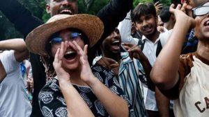 দিল্লিতে ‘ককরোচ’দের জয়