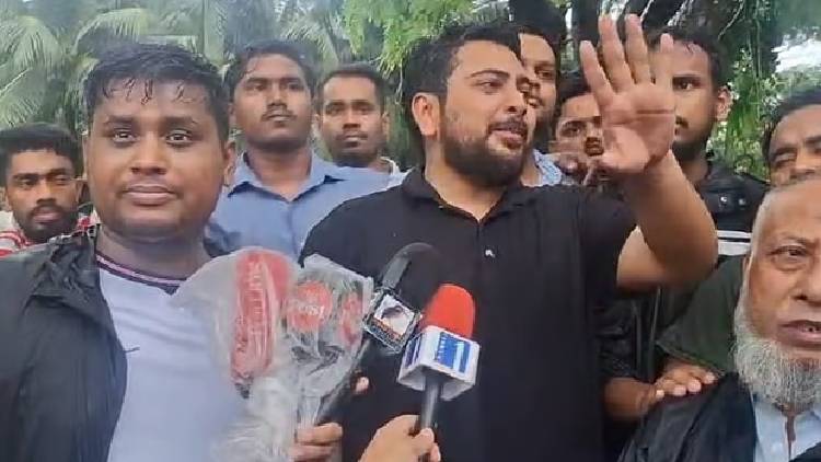 সরকার পরিস্থিতি সামাল দিতে